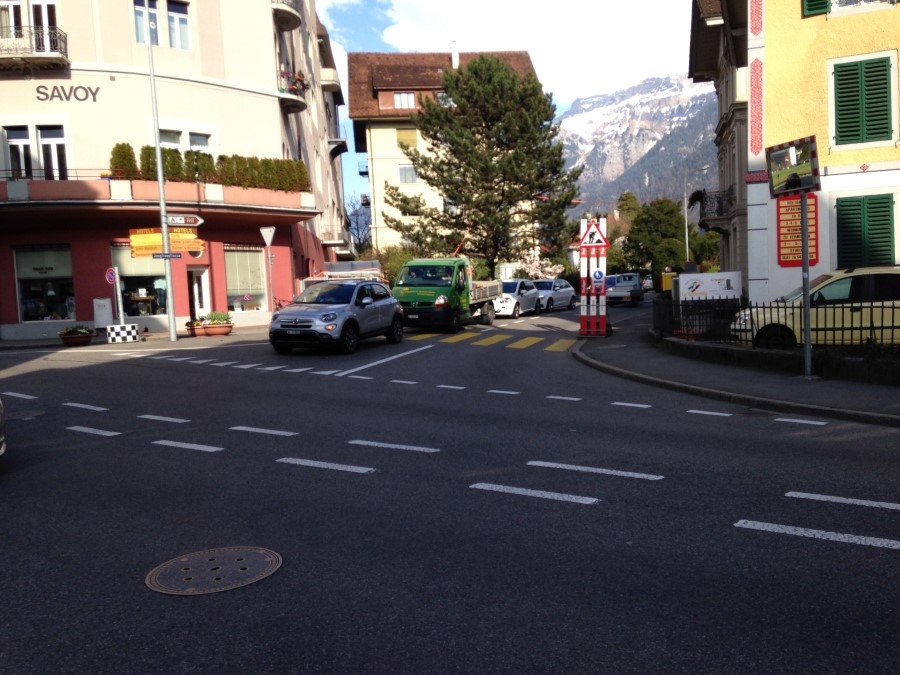 balmers hostel train station