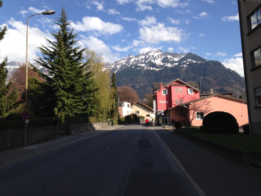 how to get to balmers hostel