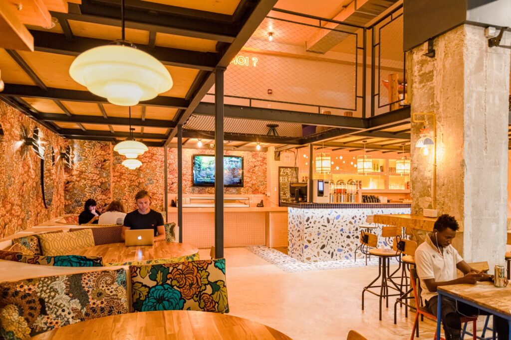 villa hostel nice france