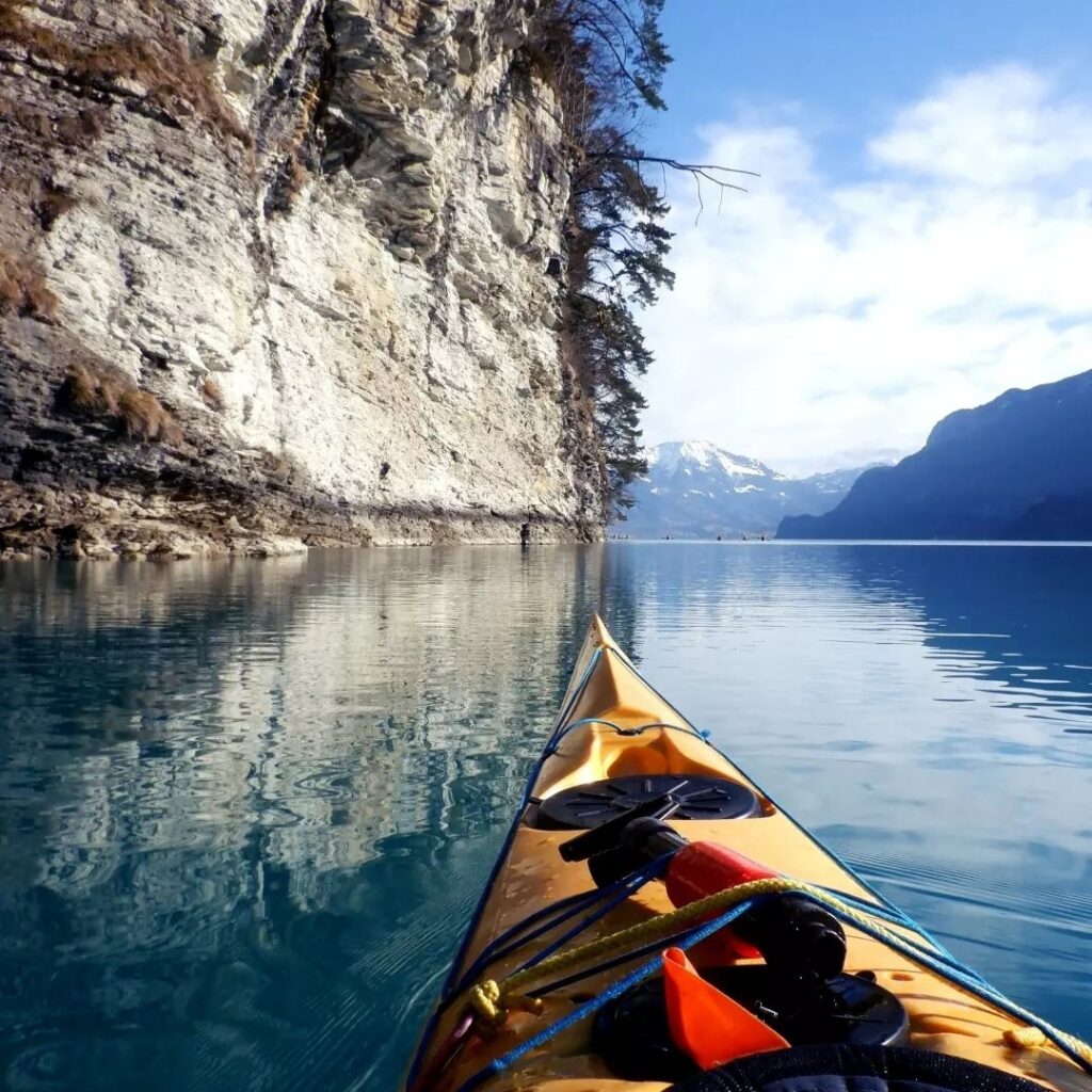 kayak interlaken fall