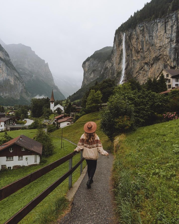 lauterbrunnen autumn