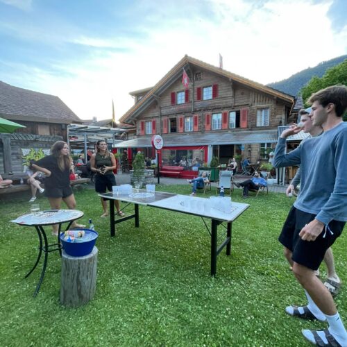 Bier-Pong-Garten-Balsamierer